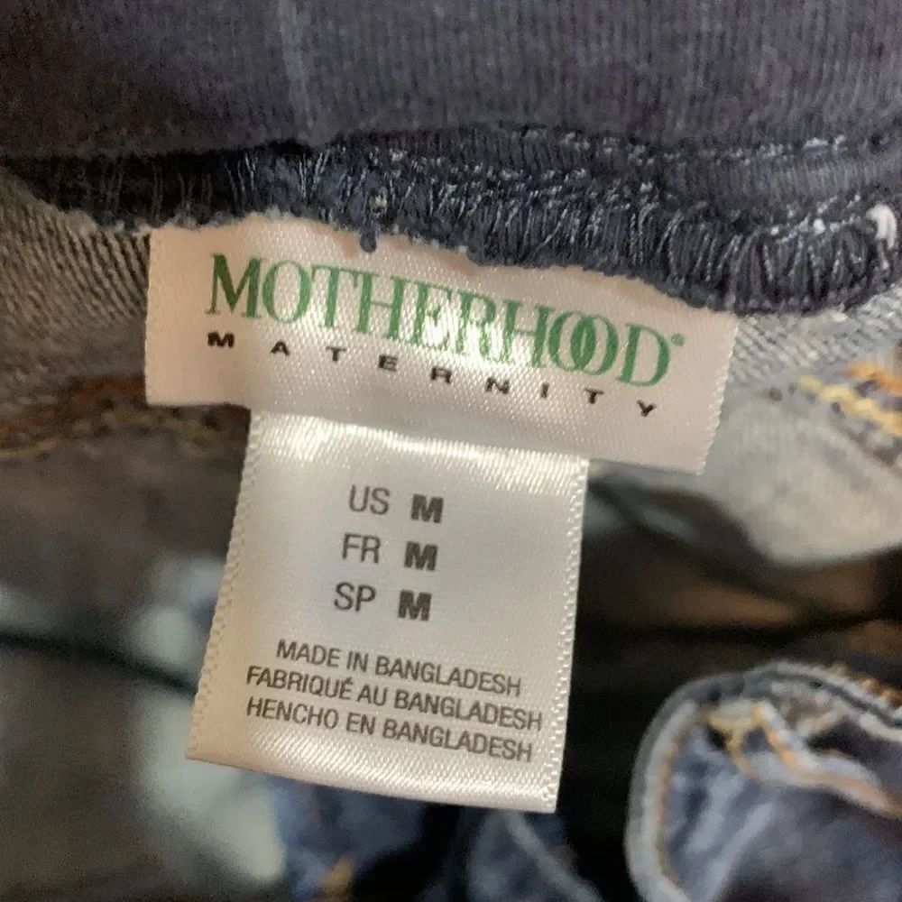 3for$20 Jean medium maternity - Picture 3 of 4